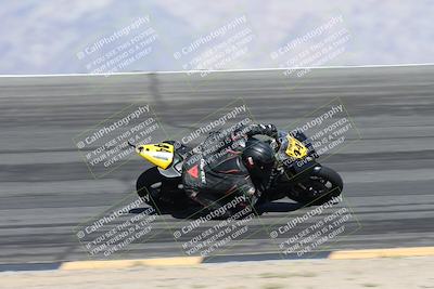 media/May-10-2025-Race Pace (Sat) [[db32fef2da]]/Vested/3-Bowl Set 1 (9am)/